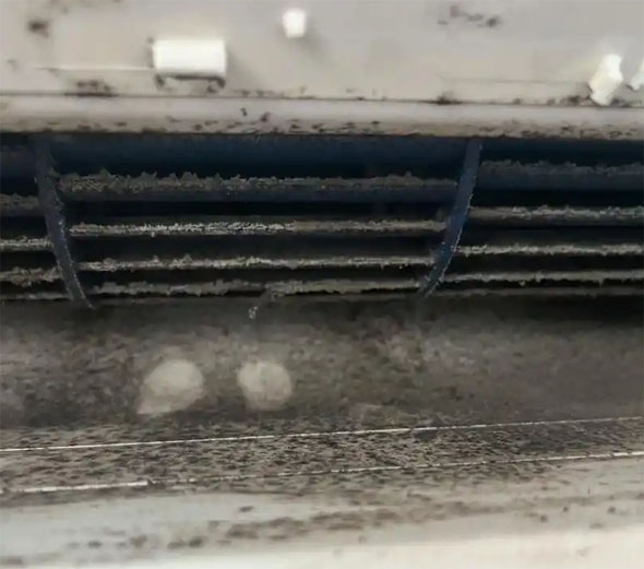 十堰市空调吹的风有股烧焦味是怎么回事